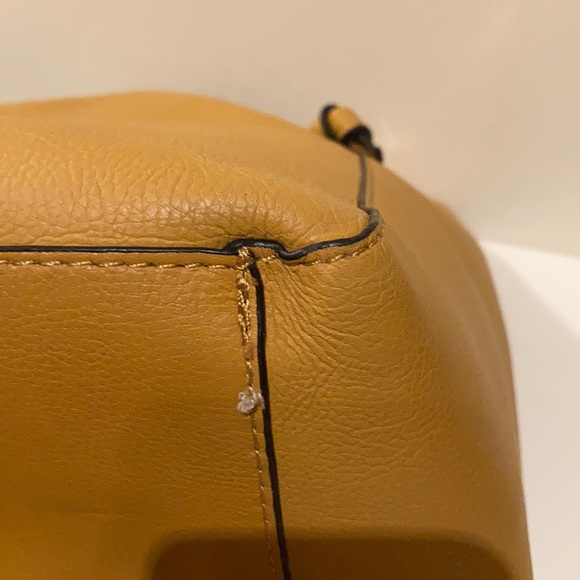 SOLD*Convertible Tote/Bucket Shoulder Bag - Picture 11 of 12